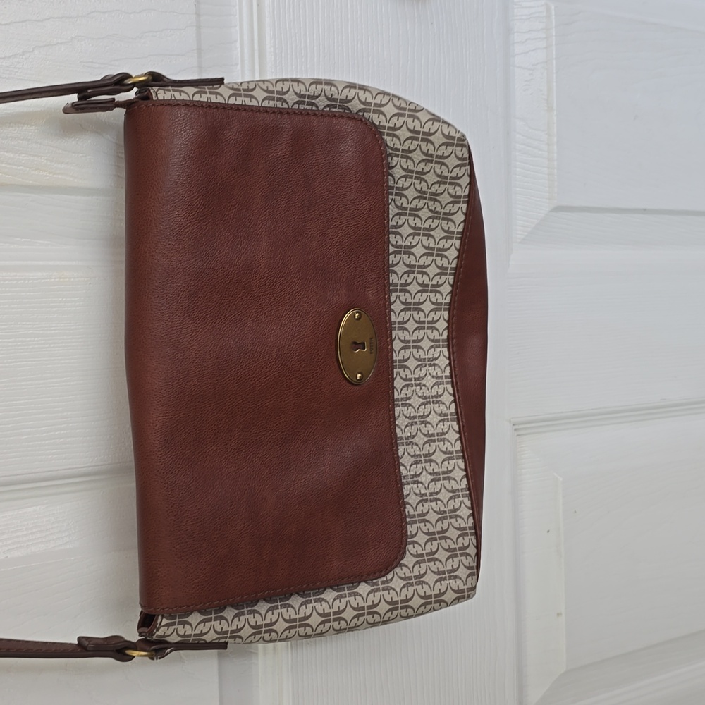 Fossil Gabriella Flap Crossbody Bag Brown Adjustable Strap - Picture 3 of 17